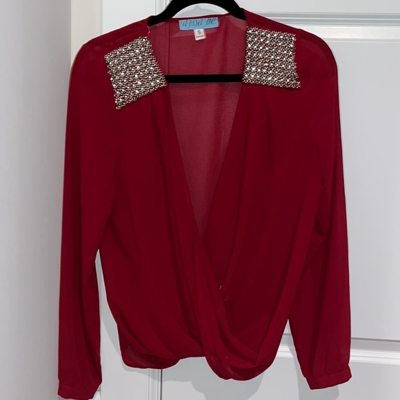 Red blouse - Picture 1 of 5
